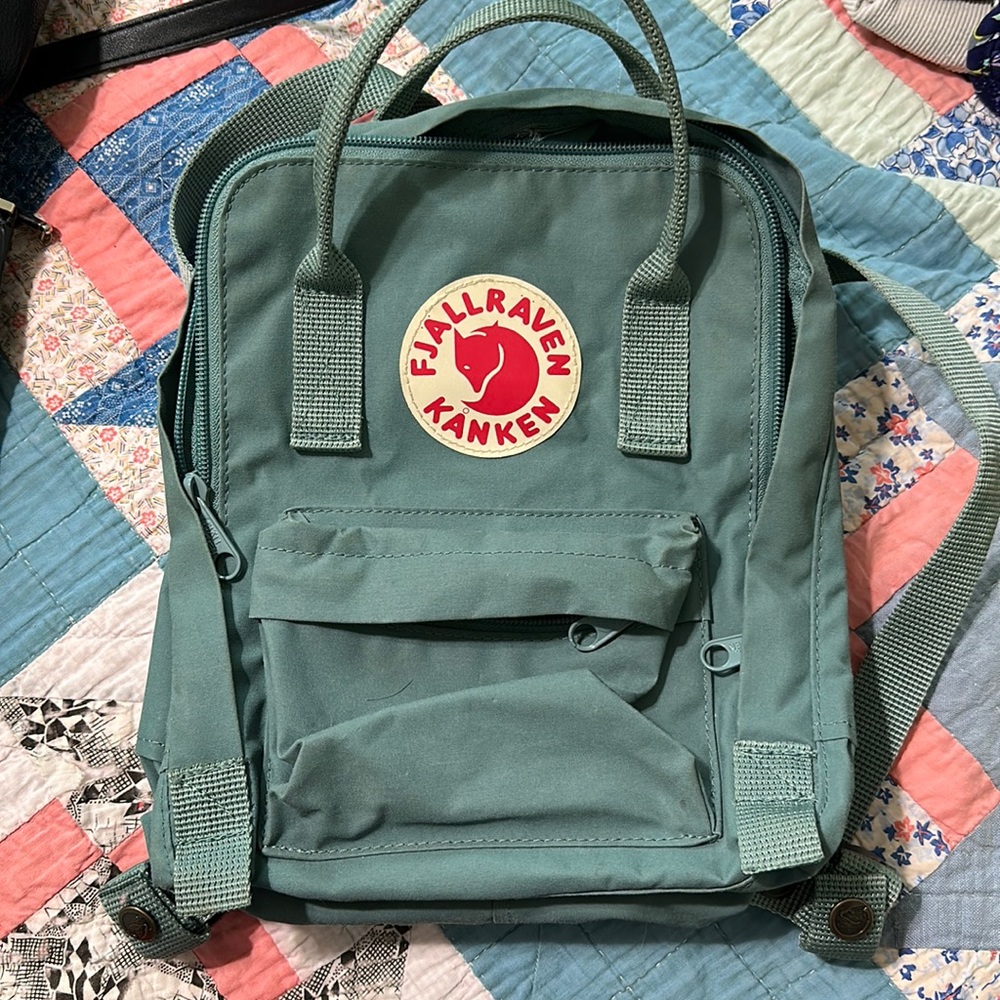 Fjallraven Kanken Mini Backpack
